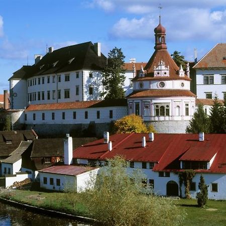 Apartmany Jindřichův Hradec Eksteriør bilde